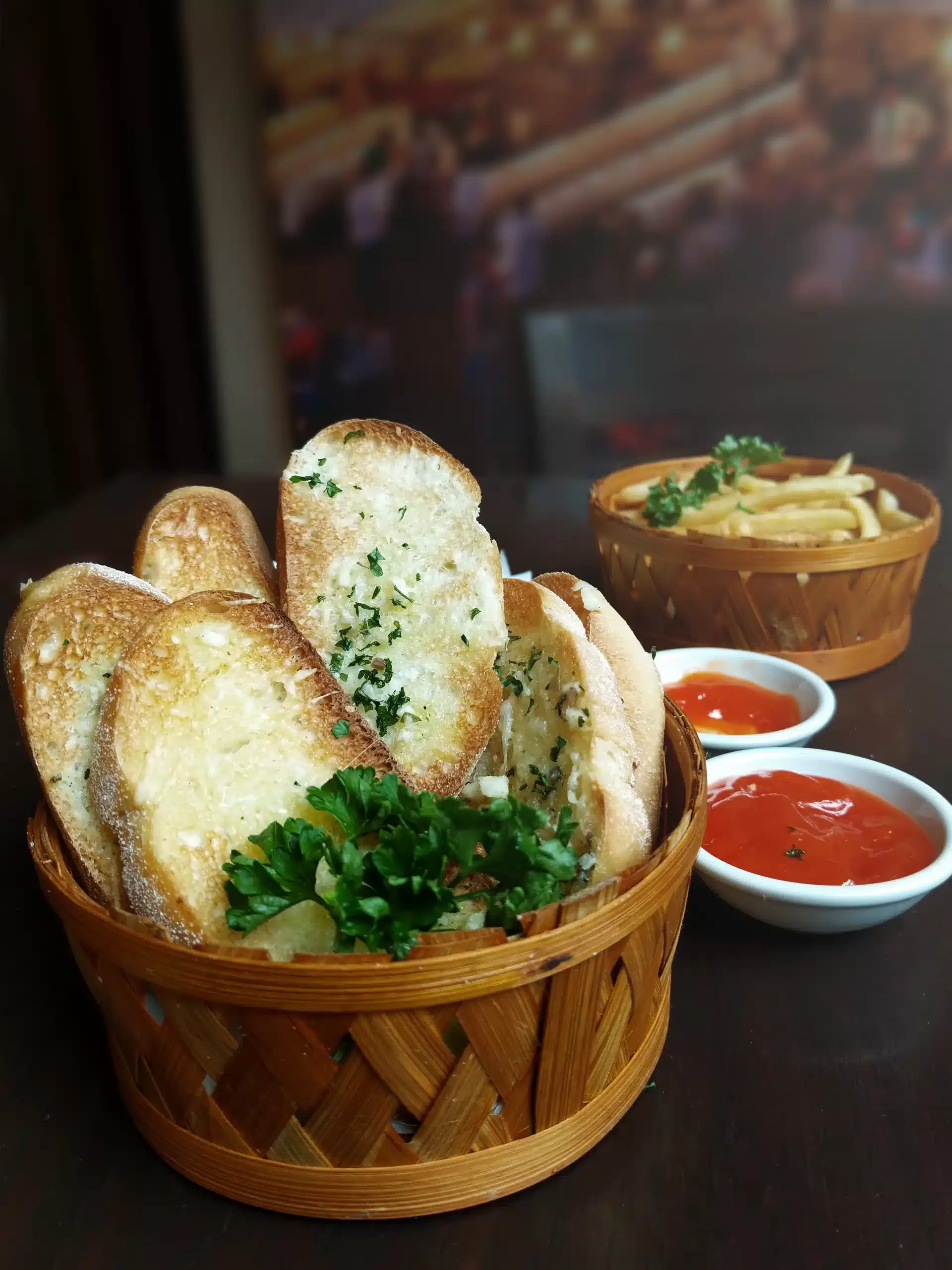 frozen garlic bread air fryer