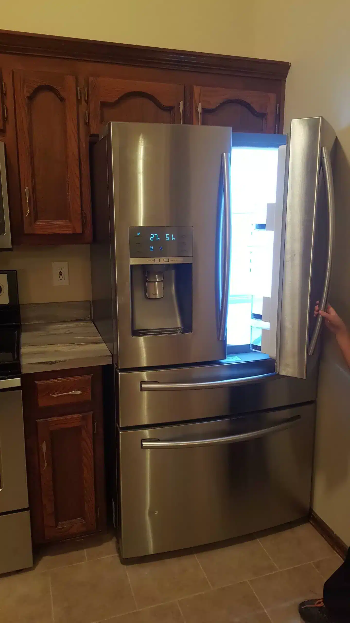 how-to-move-a-refrigerator-out-of-a-tight-space