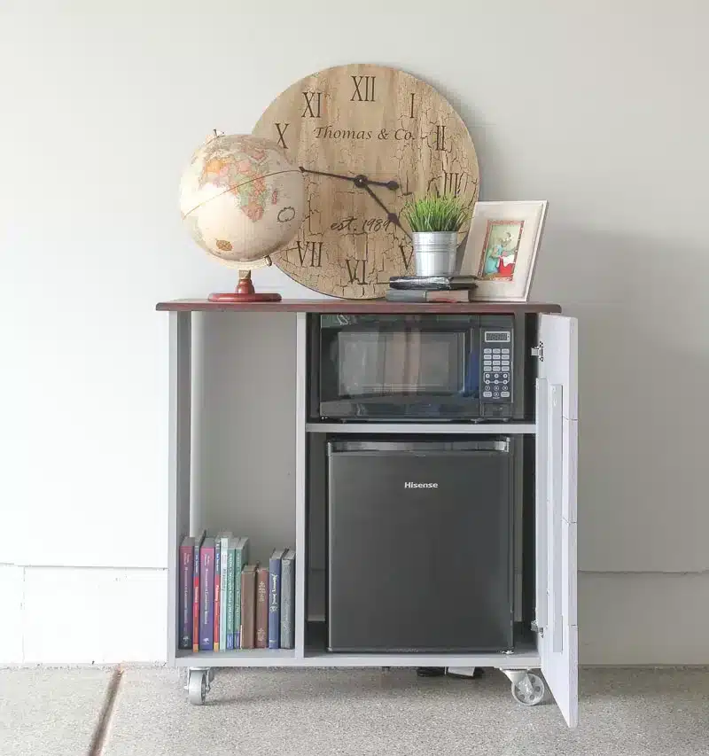 can-you-put-a-mini-fridge-in-a-closet-2