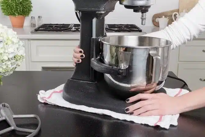 how-to-pack-a-kitchenaid-mixer-for-moving